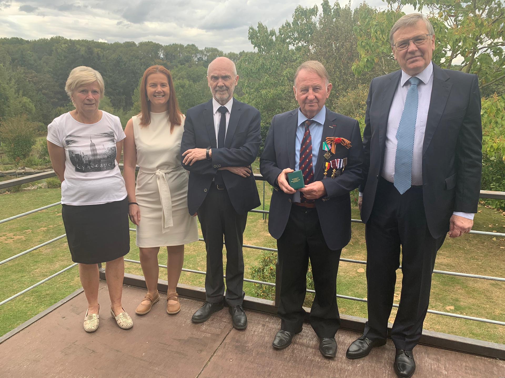 Presentation of the badge “For Interaction” of the Russian Ministry of Foreign Affairs to Christian Simon, September 23